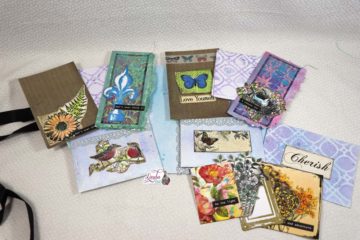 Day 2 Stationery Gift Set Pocket Folder of the 12 days of Junk Journal Gift Ideas. This is a super fun tutorial today using envelopes to create a pocket folder or folio filled with goodies. Dig around and find two envelopes that are the same size and play along.